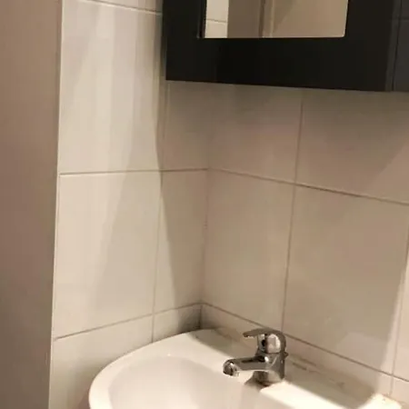 Functional Apartment, Belleville, 11 Appartement